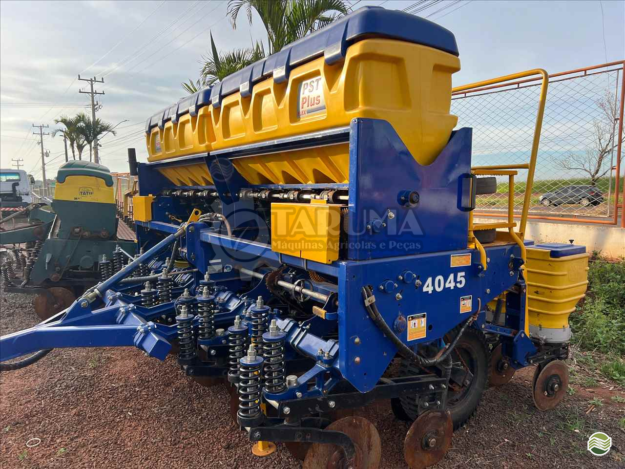 PLANTADEIRA TATU PST PLUS FLEX Tarumã Máquinas Agrícolas e Peças ASTORGA PARANÁ PR